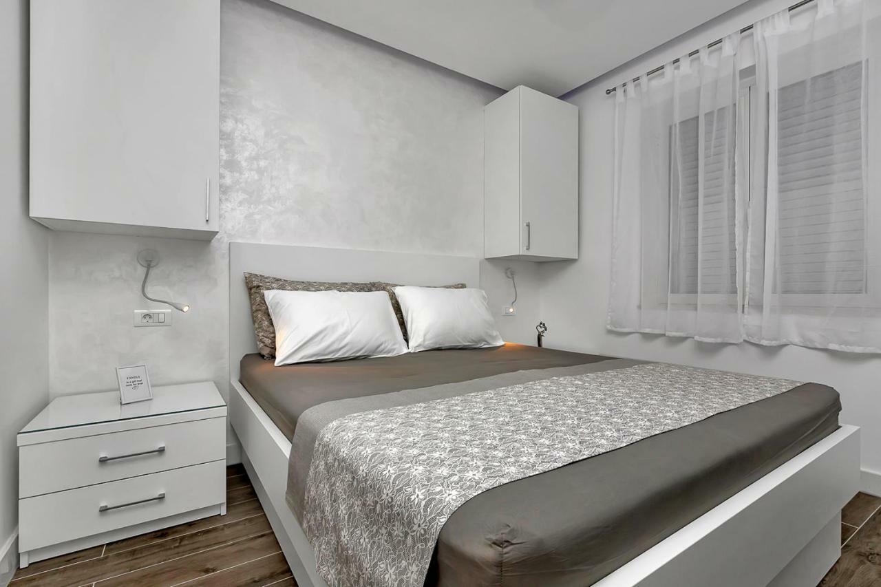 Deluxe Apartments Kate Makarska Extérieur photo